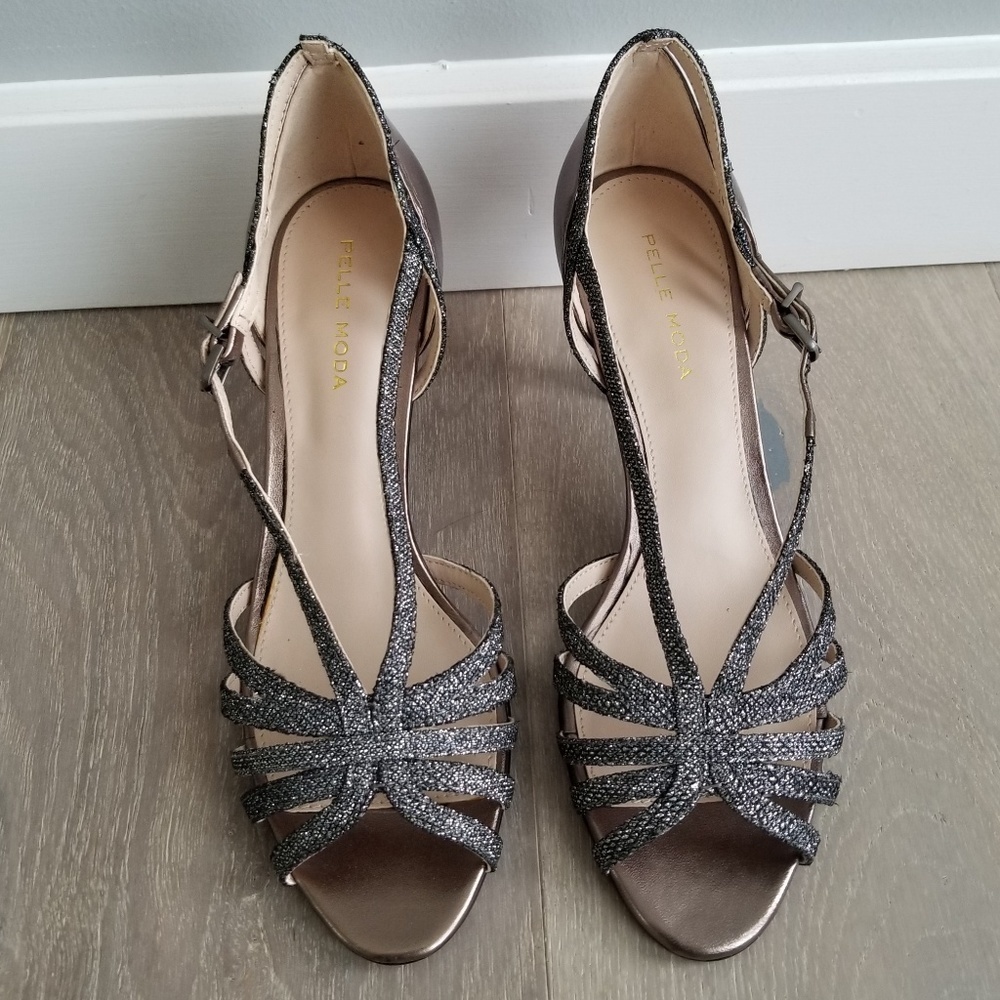 💥NEW💥Pelle Moda Charli Pewter Sparkle Sandal
